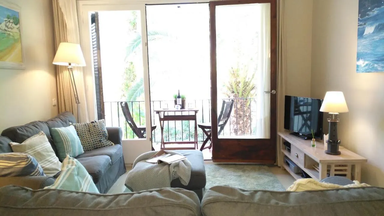 Clip B-2 - Llafranc Apartment