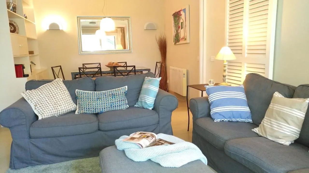 Clip B-2 - Llafranc Apartment
